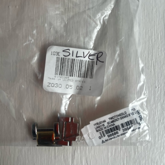 Gramercy Grand Mother of Pearl Dial Two-tone Ladies Watch - In box - Picture 4 of 4